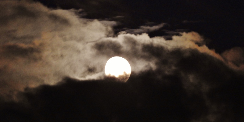 The Moon &&nbsp;Clouds